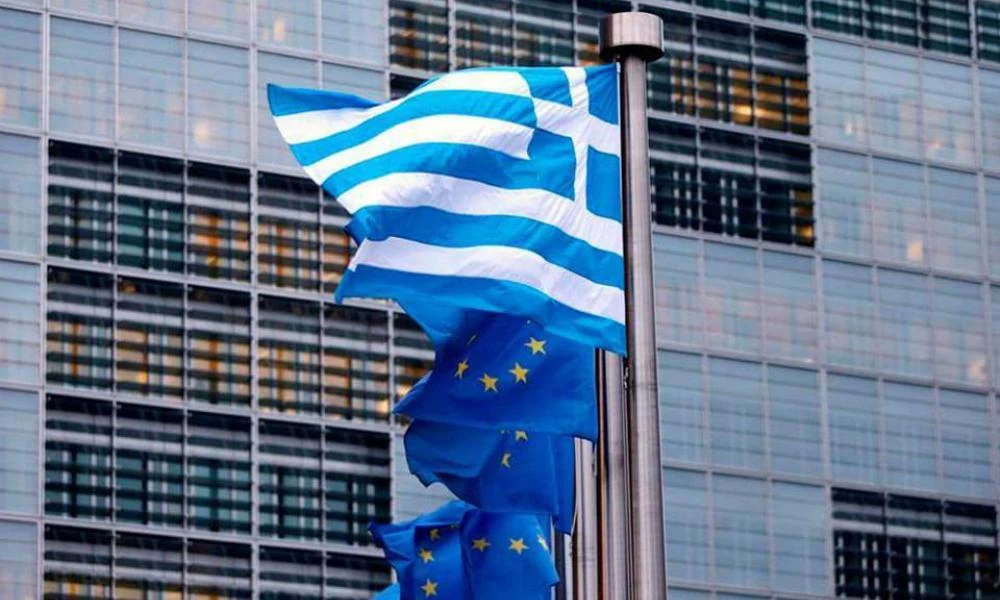 To πιστοποιητικό εμβολιασμού θα έχει στόχο τη διευκόλυνση των ταξιδιών